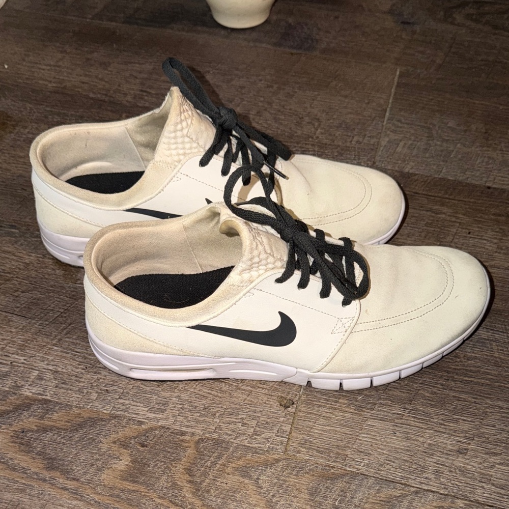 Nike Men's Janoski Sneakers